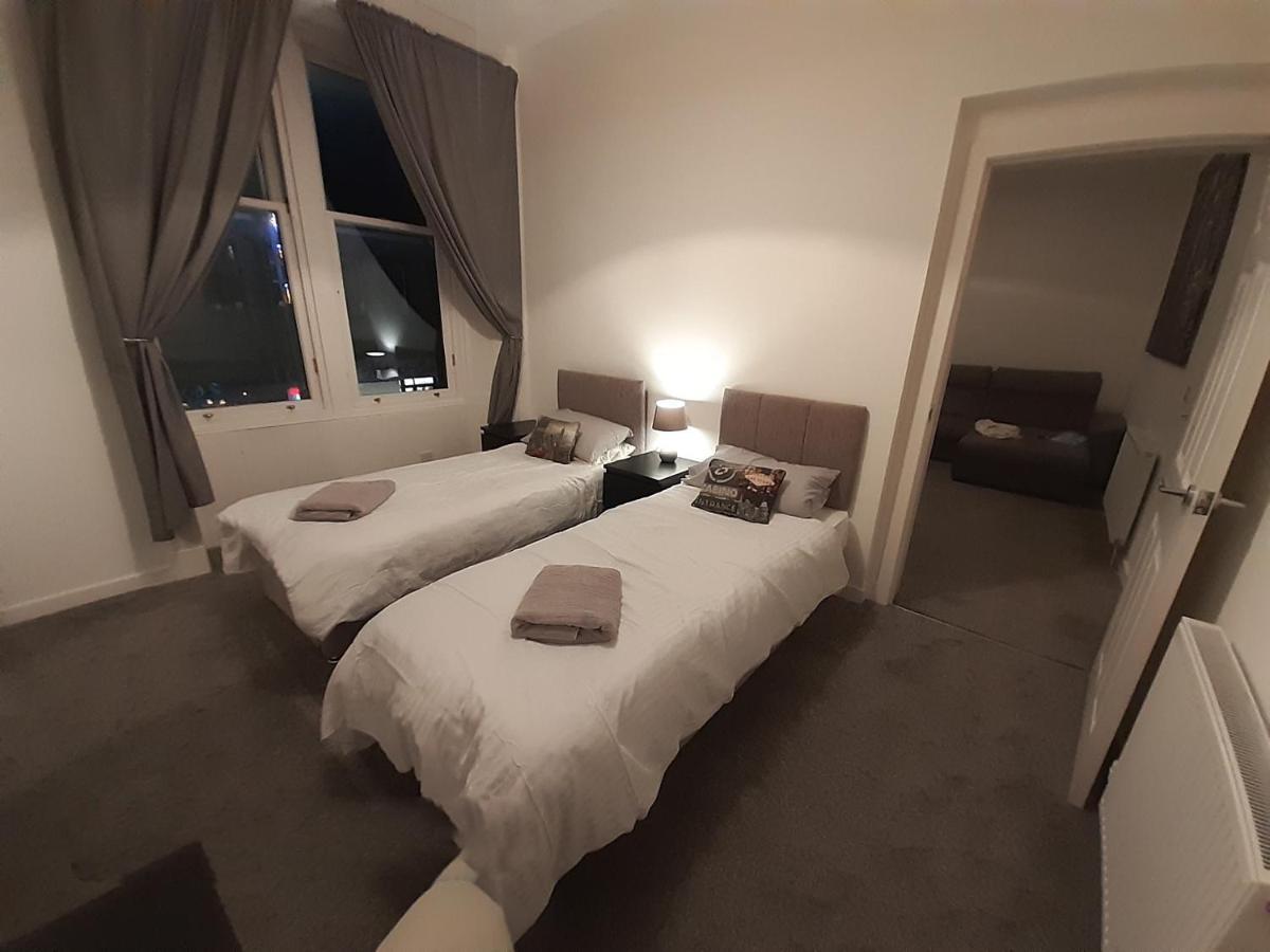 Carvetii - Edward House A - 2 Dbl Bed 1St Floor Flat Apartment Dunfermline Ngoại thất bức ảnh